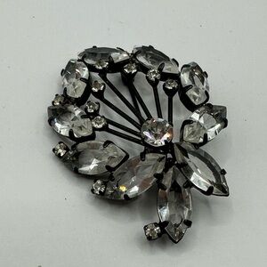 Elegant Vintage Crystal Brooch